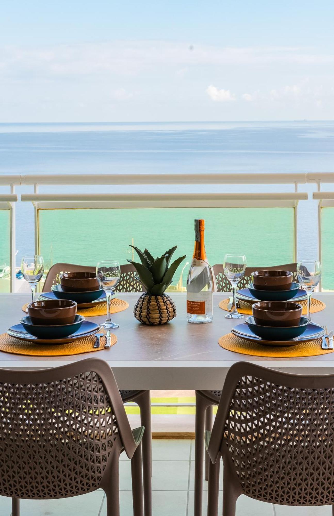 Luxury Seafront 3br With Pool By Arcobnb Apartmán *